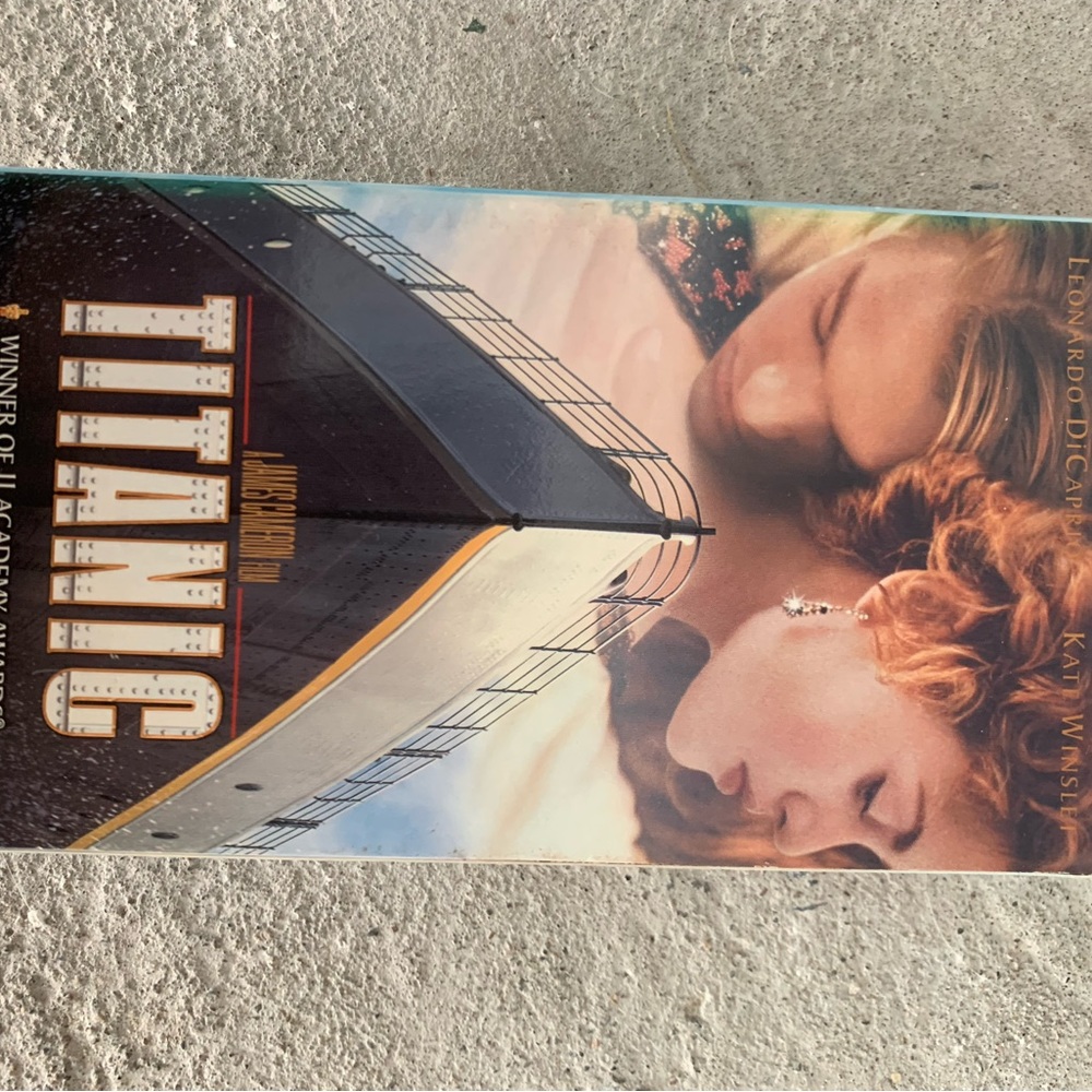 Titanic VHS